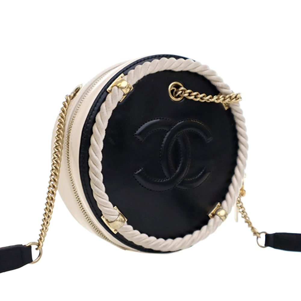Pre-Loved Chanel Crumpled Calfskin En Vogue Round Bag - Picture 3 of 12
